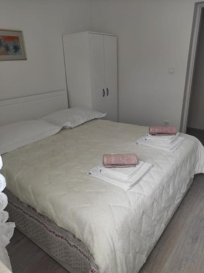Apartments Juric Мимице Экстерьер фото