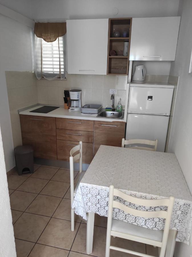 Apartments Juric Мимице Экстерьер фото